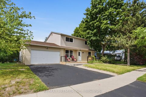 Photo 1 at 115 William Roe Boulevard, Central Newmarket, Newmarket