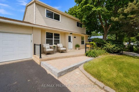 Photo 22 at 115 William Roe Boulevard, Central Newmarket, Newmarket