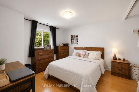 Photo 26 at 115 William Roe Boulevard, Central Newmarket, Newmarket