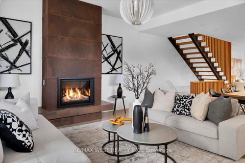 Photo 4 at 38 Smithfield Drive, Queensway, Toronto