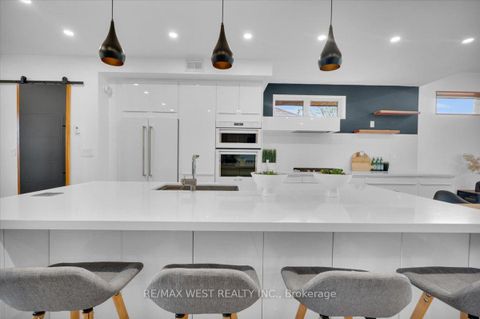Photo 9 at 38 Smithfield Drive, Queensway, Toronto