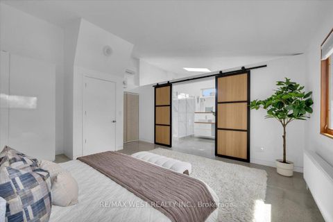 Photo 17 at 38 Smithfield Drive, Queensway, Toronto