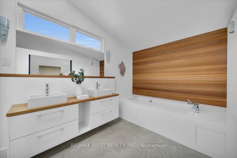 Photo 19 at 38 Smithfield Drive, Queensway, Toronto