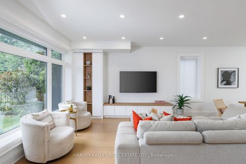 Photo 3 at 90 Great Oak Drive, Rosethorn, Toronto
