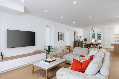 Photo 4 at 90 Great Oak Drive, Rosethorn, Toronto