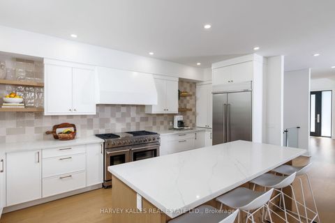 Photo 11 at 90 Great Oak Drive, Rosethorn, Toronto