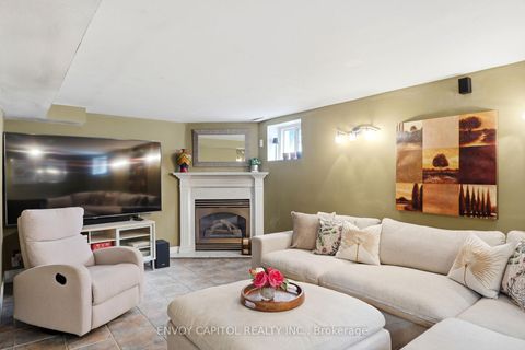 Photo 22 at 26 Deevale Road, CFB, Toronto