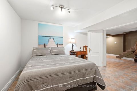 Photo 25 at 26 Deevale Road, CFB, Toronto