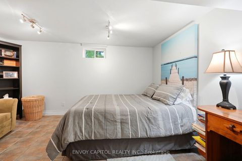 Photo 26 at 26 Deevale Road, CFB, Toronto