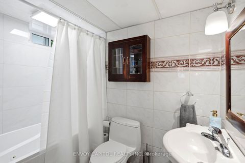 Photo 28 at 26 Deevale Road, CFB, Toronto