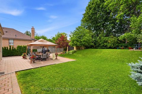Photo 31 at 26 Deevale Road, CFB, Toronto