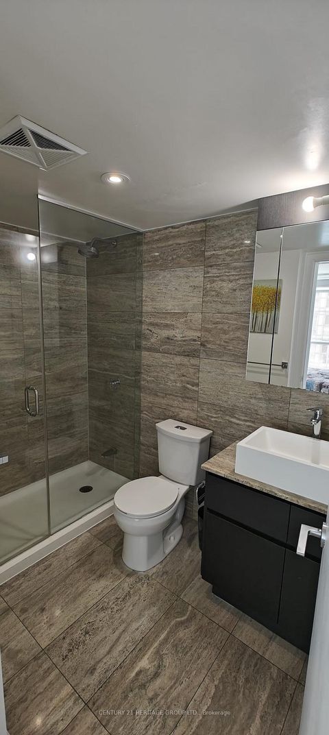 Photo 15 at 2009 - 15 Iceboat Terrace, Waterfront Communities C1, Toronto