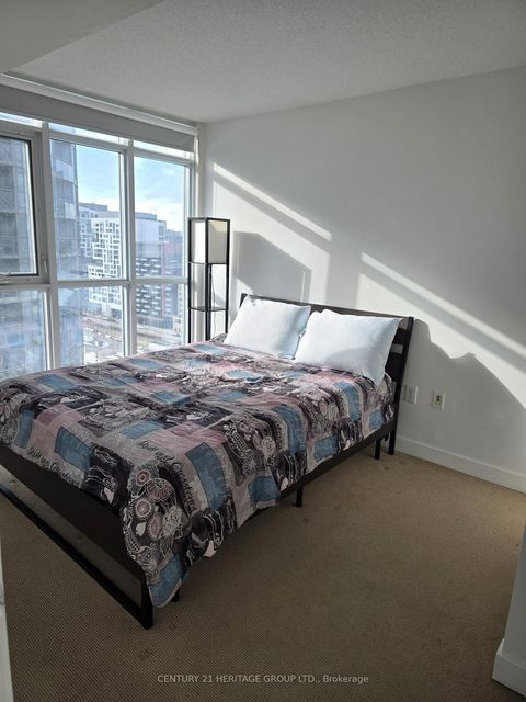 Photo 16 at 2009 - 15 Iceboat Terrace, Waterfront Communities C1, Toronto