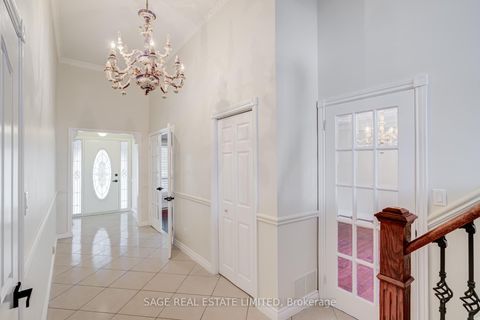 Photo 2 at 40 Beamsville Drive, L'Amoreaux, Toronto
