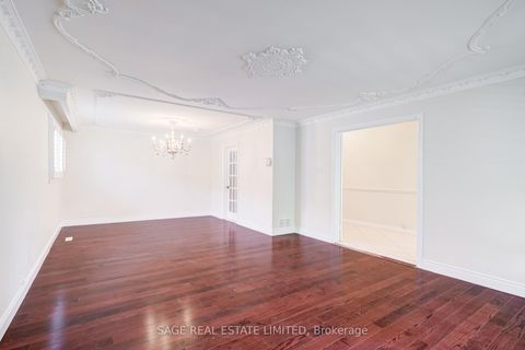 Photo 5 at 40 Beamsville Drive, L'Amoreaux, Toronto
