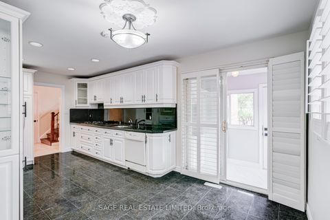 Photo 10 at 40 Beamsville Drive, L'Amoreaux, Toronto