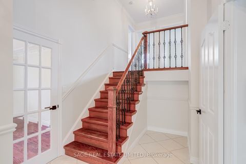 Photo 12 at 40 Beamsville Drive, L'Amoreaux, Toronto