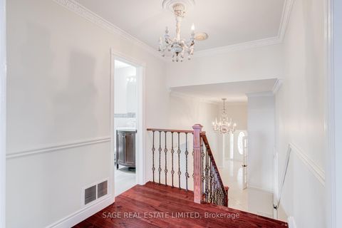Photo 13 at 40 Beamsville Drive, L'Amoreaux, Toronto