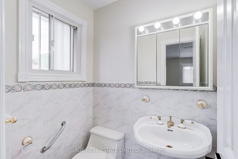 Photo 16 at 40 Beamsville Drive, L'Amoreaux, Toronto