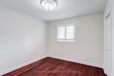 Photo 19 at 40 Beamsville Drive, L'Amoreaux, Toronto
