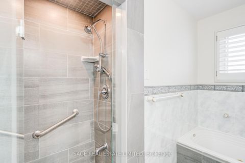Photo 22 at 40 Beamsville Drive, L'Amoreaux, Toronto