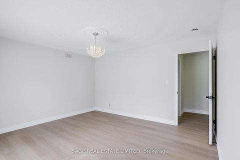 Photo 27 at 40 Beamsville Drive, L'Amoreaux, Toronto
