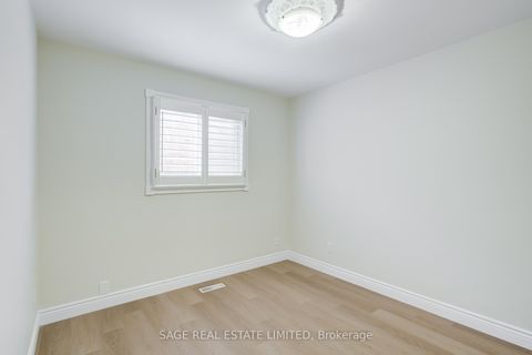 Photo 28 at 40 Beamsville Drive, L'Amoreaux, Toronto