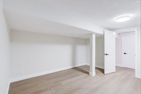 Photo 39 at 40 Beamsville Drive, L'Amoreaux, Toronto