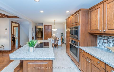Photo 12 at 2 Gablehurst Crescent, Sullivan, Toronto