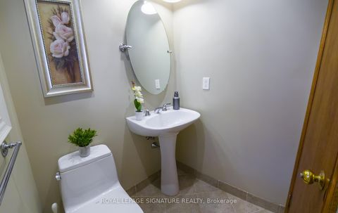 Photo 17 at 2 Gablehurst Crescent, Sullivan, Toronto