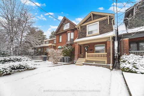 Photo 3 at 7 Arundel Avenue, Danforth, Toronto