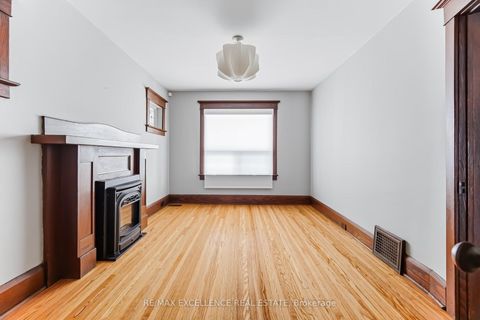Photo 9 at 7 Arundel Avenue, Danforth, Toronto