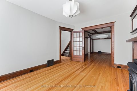 Photo 12 at 7 Arundel Avenue, Danforth, Toronto