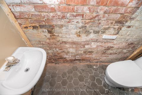 Photo 40 at 7 Arundel Avenue, Danforth, Toronto