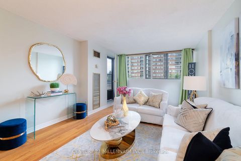 Photo 8 at 210 - 10 Tapscott Cross, Malvern, Toronto