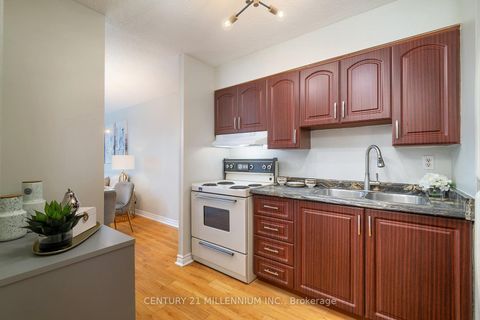 Photo 11 at 210 - 10 Tapscott Cross, Malvern, Toronto