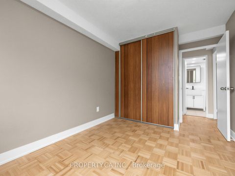 Photo 18 at 708 - 10 Edgecliff Golfway, Flemingdon Park, Toronto