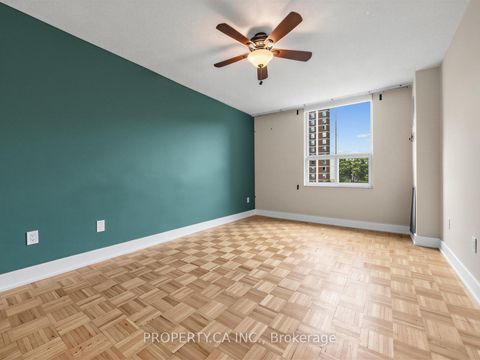 Photo 19 at 708 - 10 Edgecliff Golfway, Flemingdon Park, Toronto