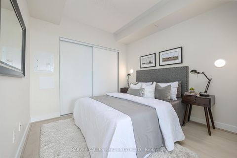Photo 9 at 622 - 7608 Yonge Street, Yorkhill, Vaughan