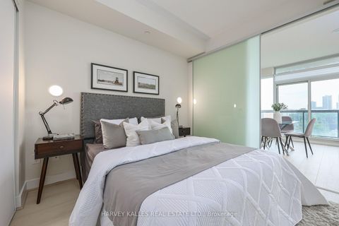 Photo 10 at 622 - 7608 Yonge Street, Yorkhill, Vaughan