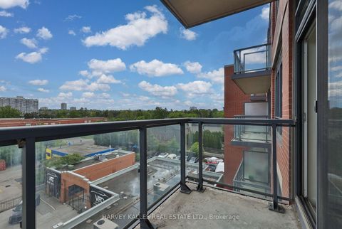Photo 15 at 622 - 7608 Yonge Street, Yorkhill, Vaughan