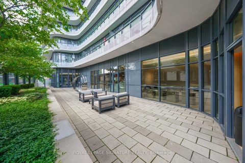 Photo 1 at 1017 - 99 The Donway, Don Mills, Toronto