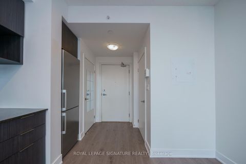 Photo 3 at 1017 - 99 The Donway, Don Mills, Toronto