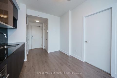 Photo 4 at 1017 - 99 The Donway, Don Mills, Toronto