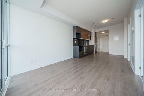 Photo 9 at 1017 - 99 The Donway, Don Mills, Toronto