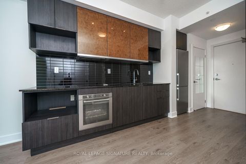 Photo 13 at 1017 - 99 The Donway, Don Mills, Toronto