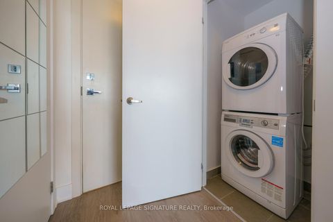Photo 22 at 1017 - 99 The Donway, Don Mills, Toronto