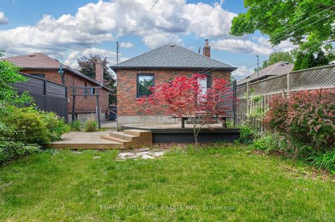 Photo 35 at 73 Dunington Drive, Cliffside, Toronto