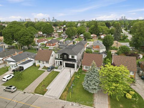 Photo 2 at 50 Dewey Drive, Maryvale, Toronto