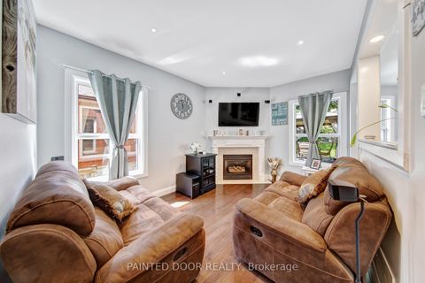 Photo 4 at 96 Ward Drive, Painswick South, Barrie